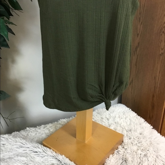 So XL olive forest double v neck tank top (knotted front can be undone) … - Picture 2 of 10